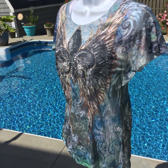 🎉So Comfy Embellished Burnout Daytrip Tee🎉 - Picture 4 of 5